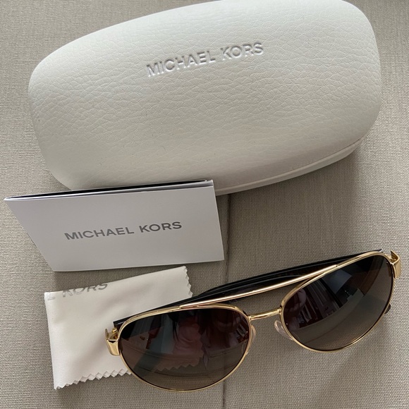 Michael Kors aviator sunglasses - Picture 4 of 4